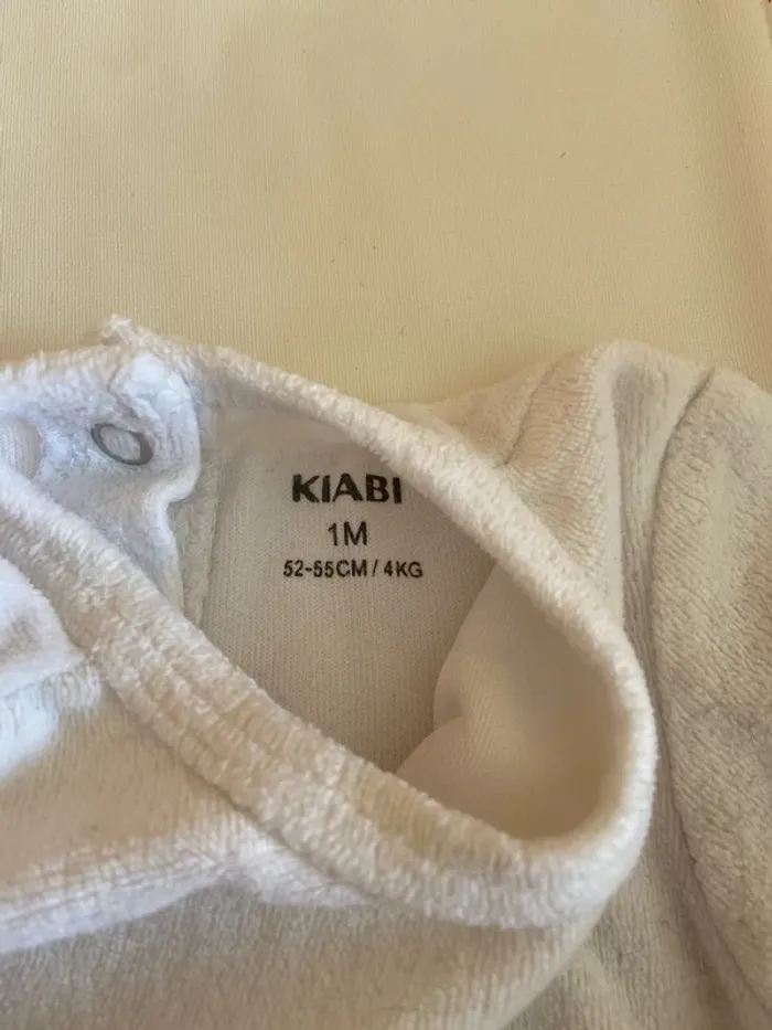 Pyjama 1 mois - photo numéro 2