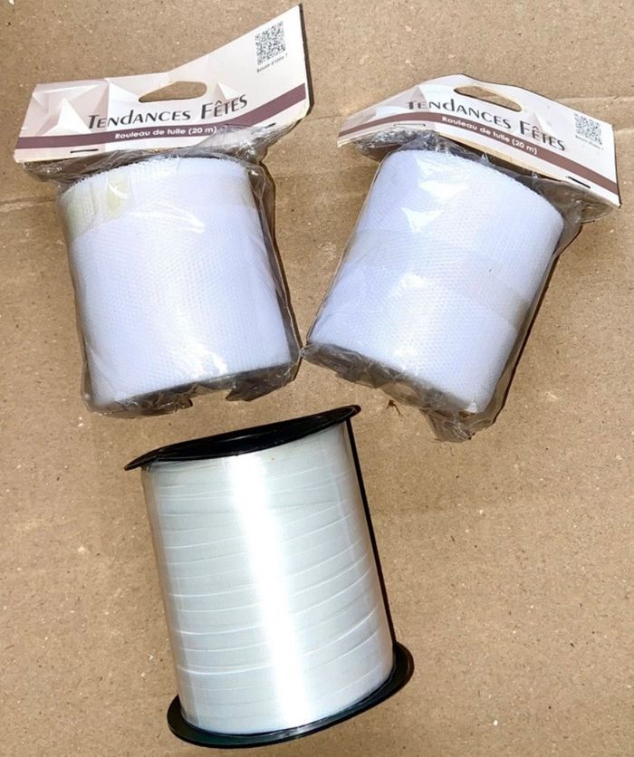 2 rouleaux de tulles et Bolduc neuf - photo numéro 2