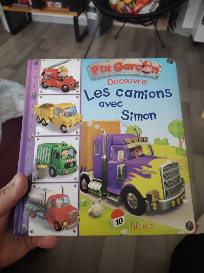 Découvre les camions avec simon - photo numéro 1