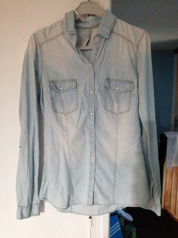 Chemise en jean bleu clair