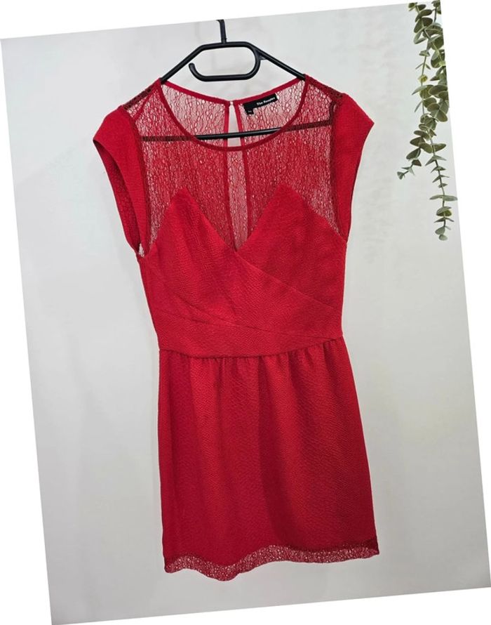 Robe rouge à dentelle The Kooples taille XS - photo numéro 2