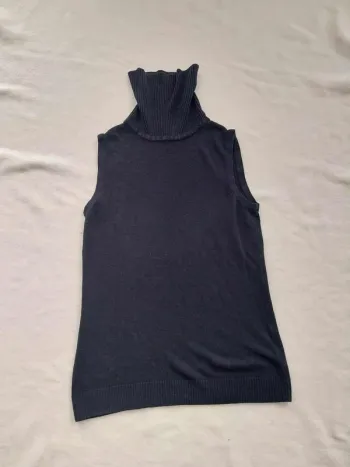 Pull noir sans mache col roule T38