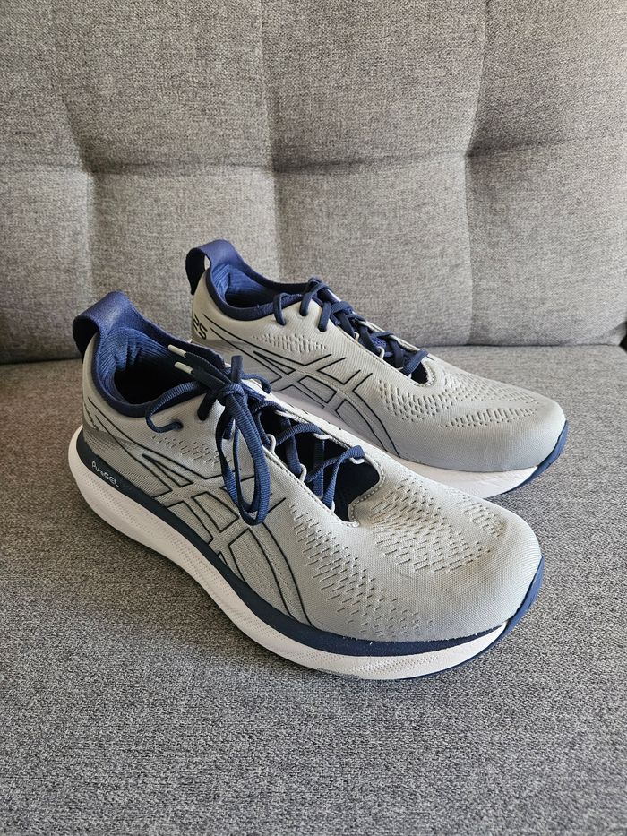 Basket asics gel nimbus 25 comme neuve
Homme
Taille 44 - photo numéro 2
