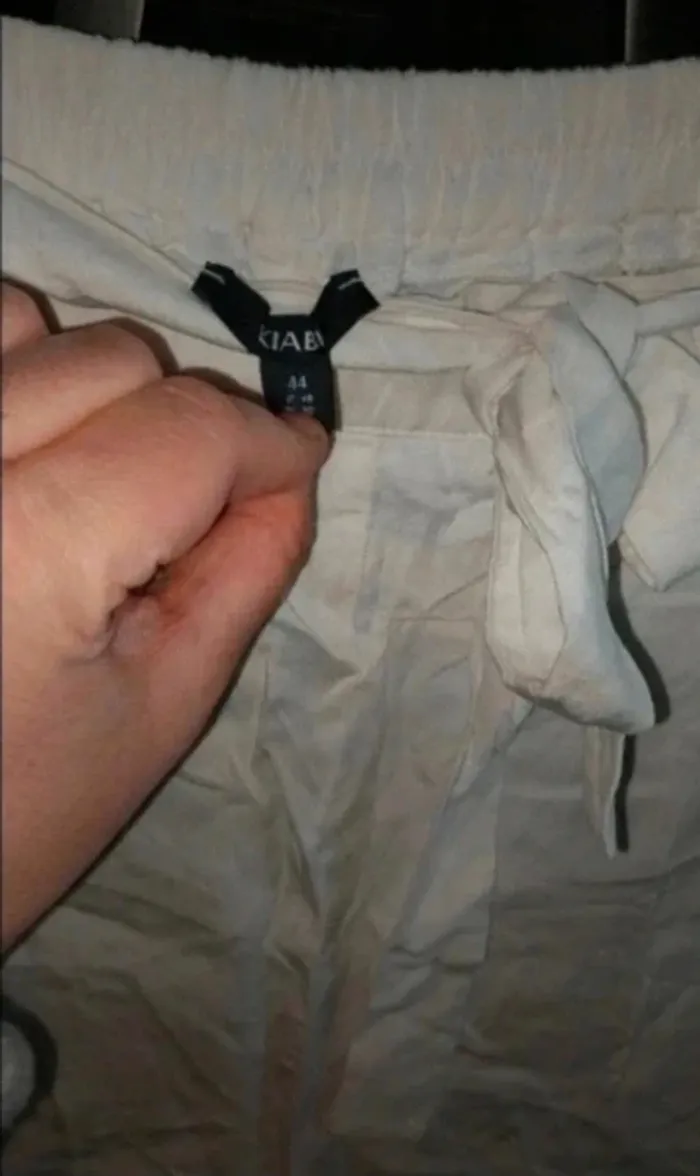 Short Kiabi neuf jamais porté. Taille 44. Blanc - photo numéro 2