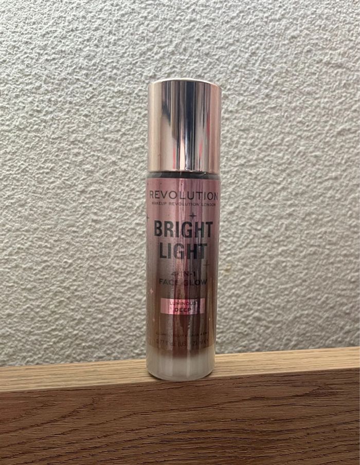 Bright Light Face glow Makeup revolution - photo numéro 2
