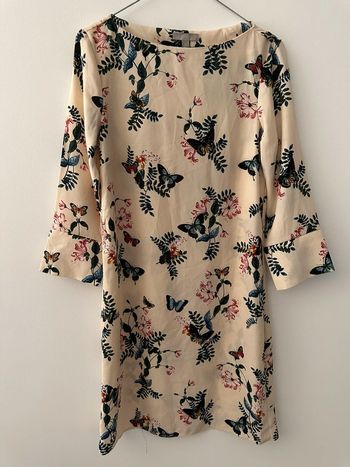 Robe à fleurs et papillons beige crème et multicolore H&M T34 XS
