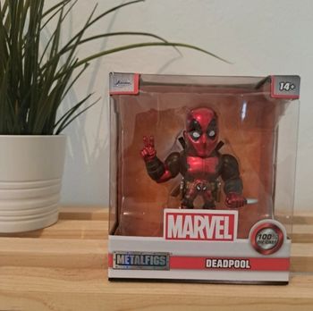 Figurine Deadpool métal