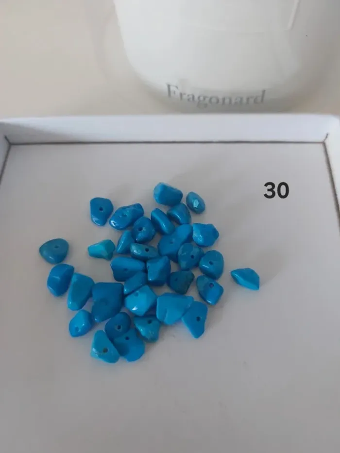 Perles pierre naturelle howlite bleu