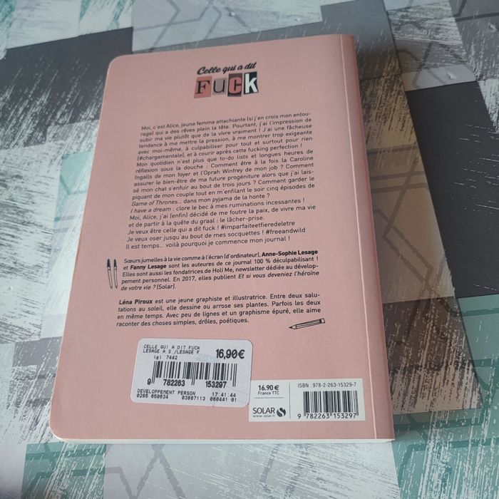 Celle qui a dit fuck journal d'une imparfaite qui décide d'en finir avec les prises de tête - photo numéro 2