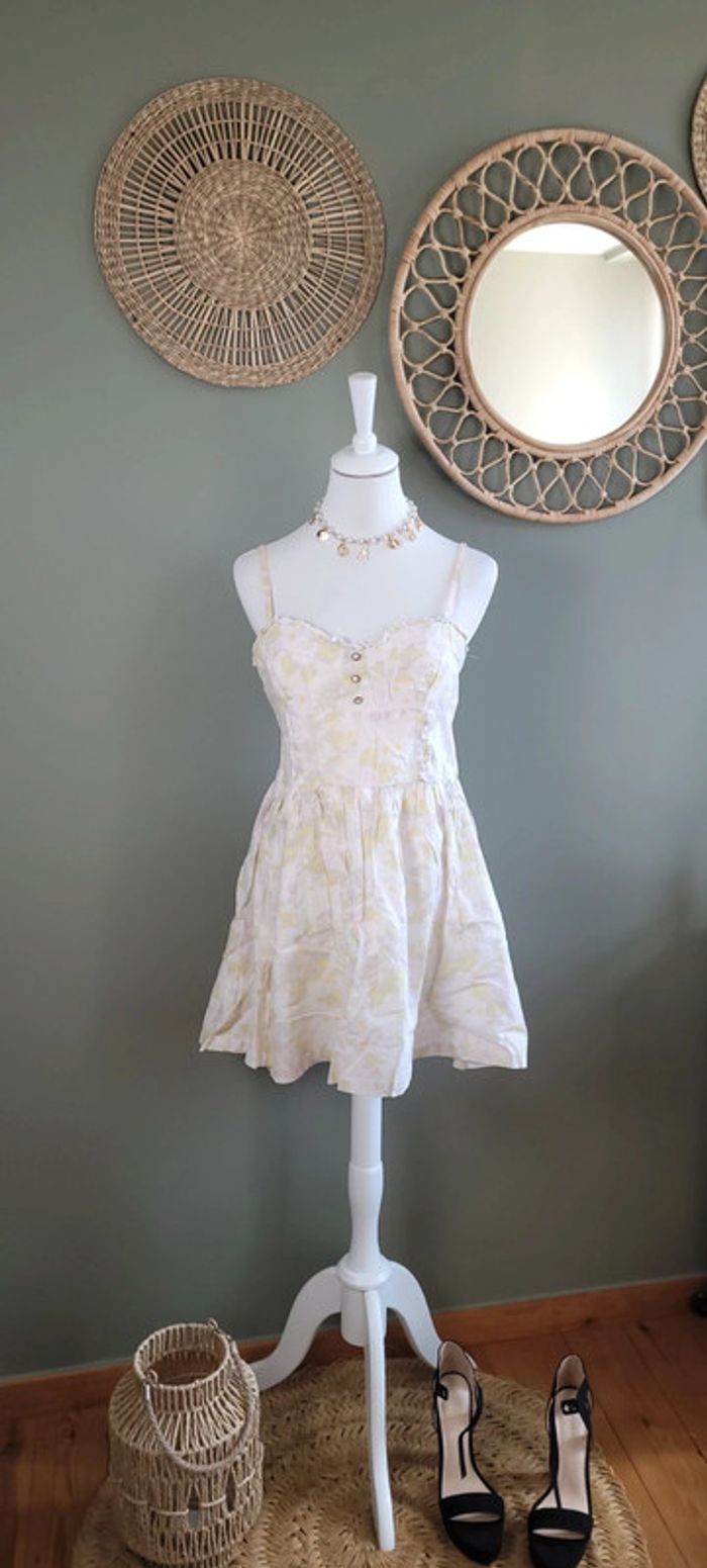 Magnifique robe H&M Taille S coloris pastel