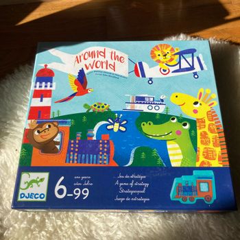 Jeu djeco around the world