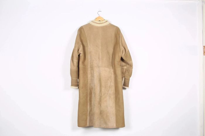 "Superbe peau lainée vintage 70-80's en daim fourré (cuir) #240474 - photo numéro 2