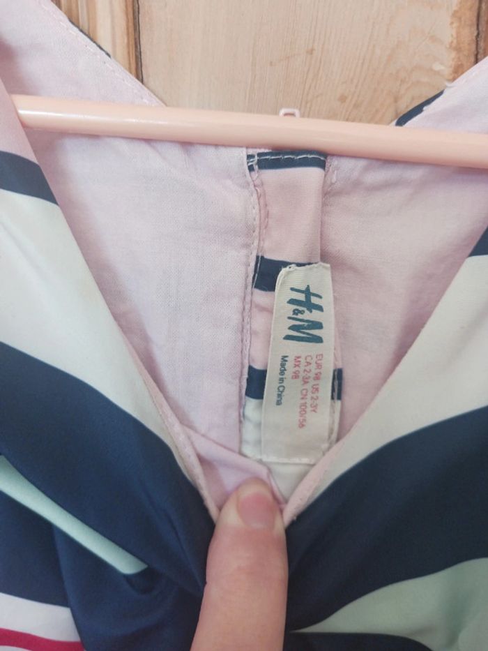 Robe taille 2 ans H&M neuve - photo numéro 4