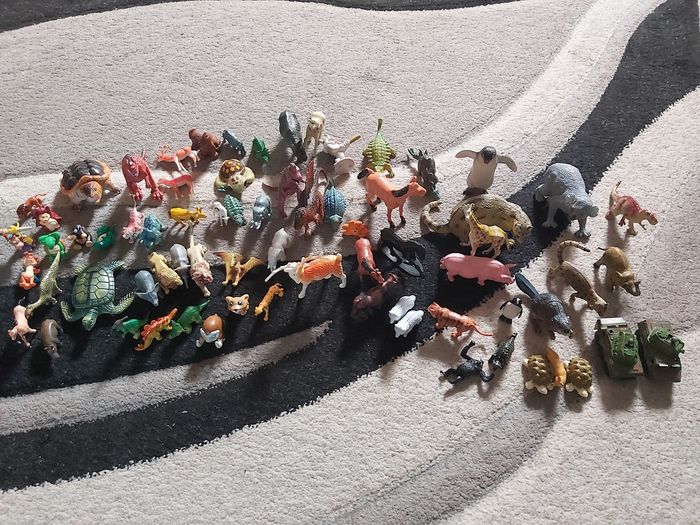 Figurine dinosaures +animaux