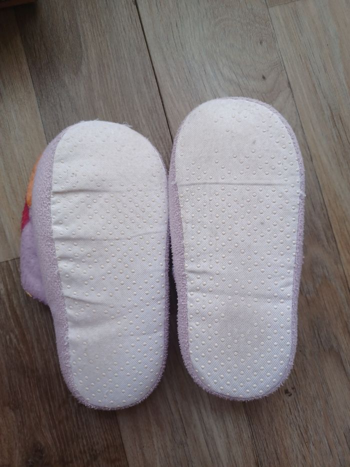 Chaussons t29 - photo numéro 2