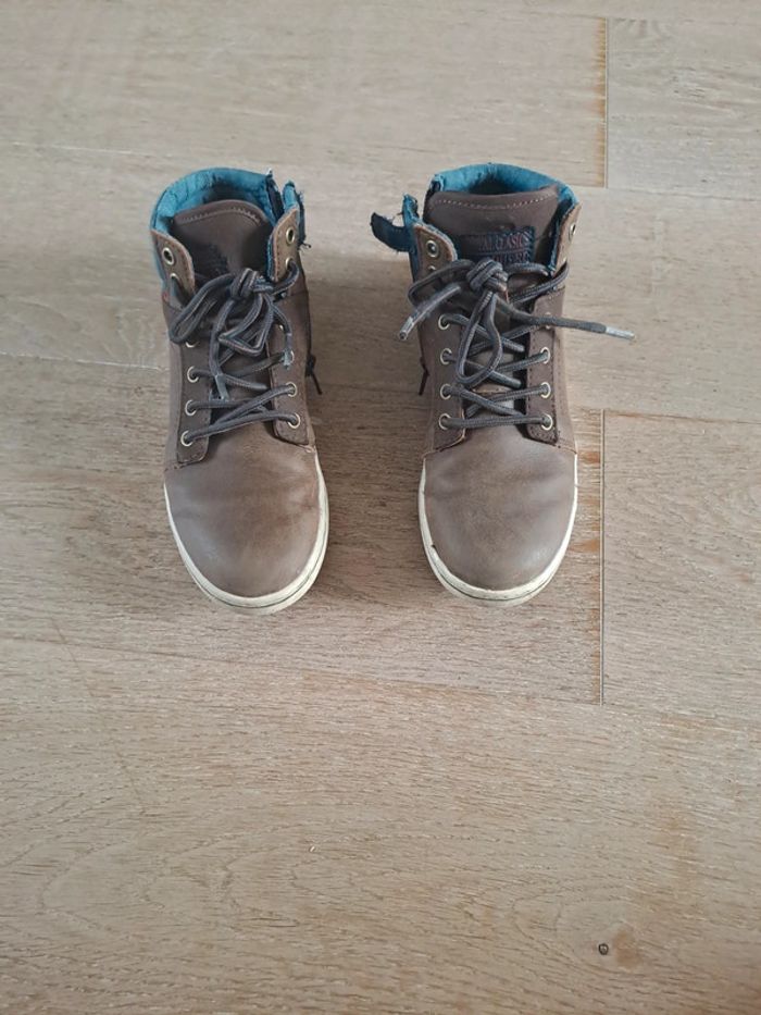 Chaussure garçon taille 33 - photo numéro 2