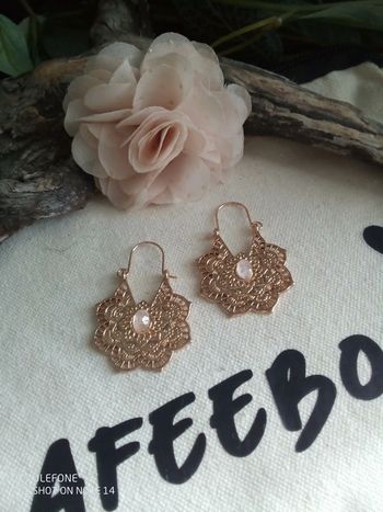 Boucles d'oreilles bohèmes orientales et pierres de lune