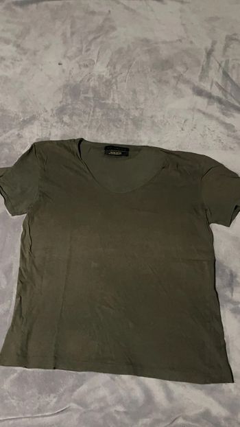 Zara homme t-shirt col v kaki S 36