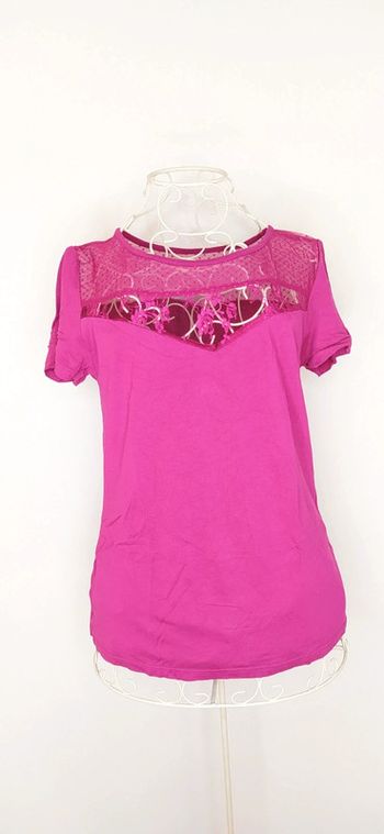Tshirt rose dentelle