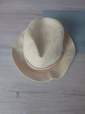 Chapeau taille 57