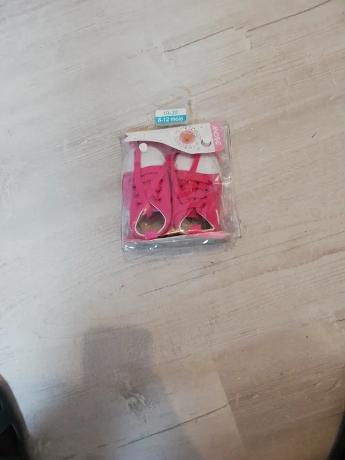 Chaussures bebe 6/12 mois