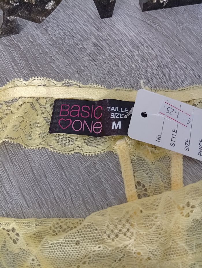Jolie culotte string dentelle - photo numéro 4