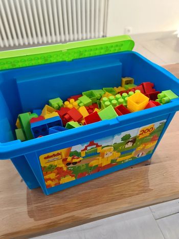 Boîte de mega brick