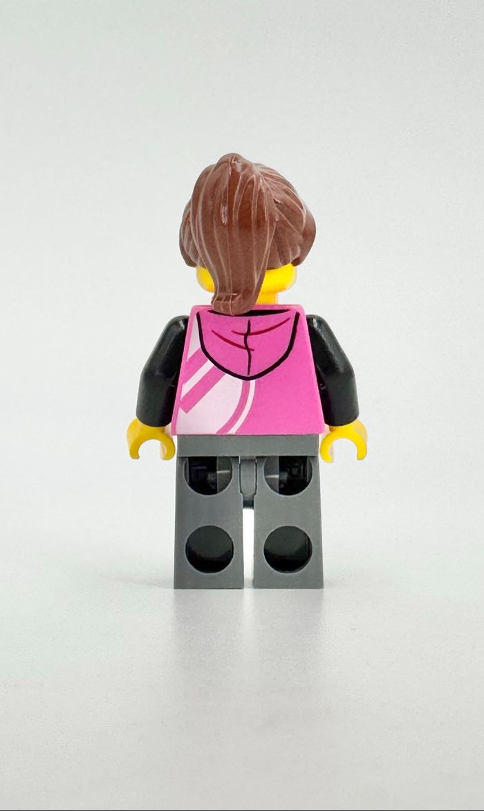 Lego Figurines City : Conductrice de Trottinette - NEUF - photo numéro 3