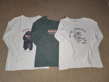Lot de 3 t-shirts ML en 12 ans, très bon état