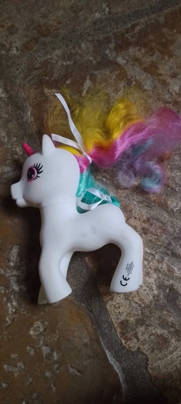 Petit Poney Licorne blanc - photo numéro 2