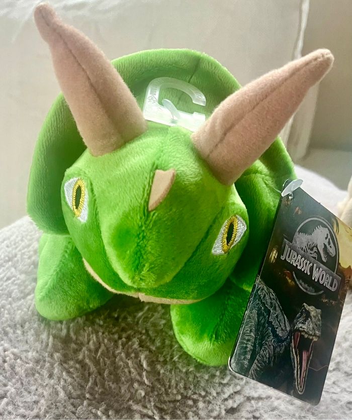 Peluche dinosaure