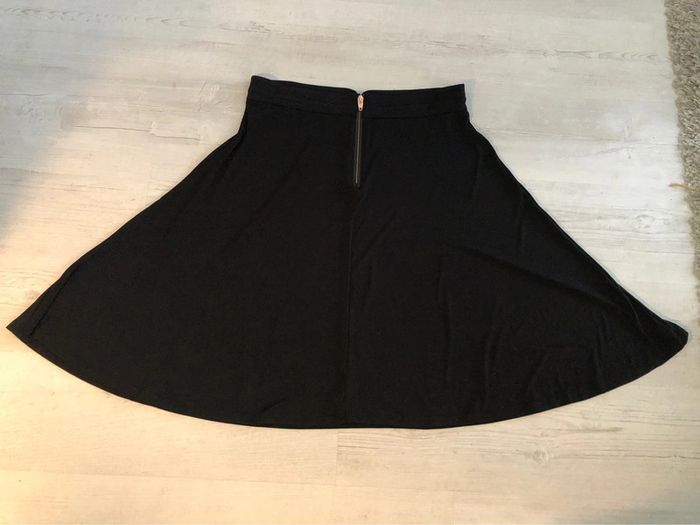 AN100: Jupe Carmen marc valvo T44 NEUVE - photo numéro 3