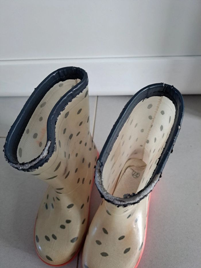 Bottes de pluie p 27 - photo numéro 2
