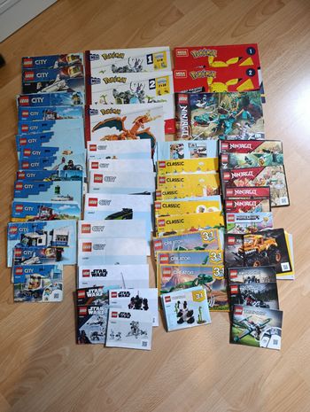 Gros lot de notices Lego