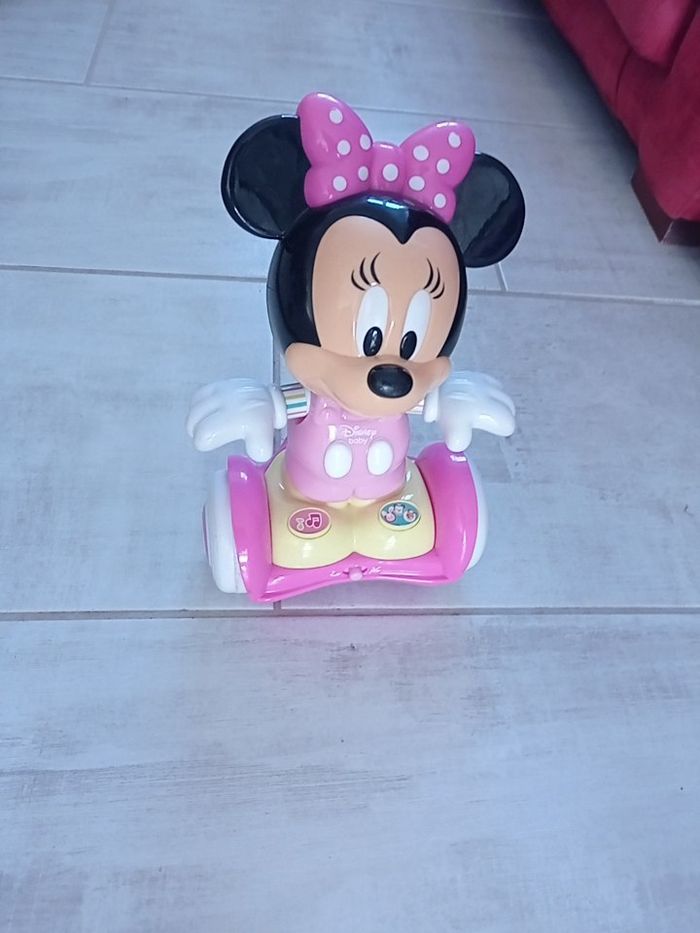 Minnie