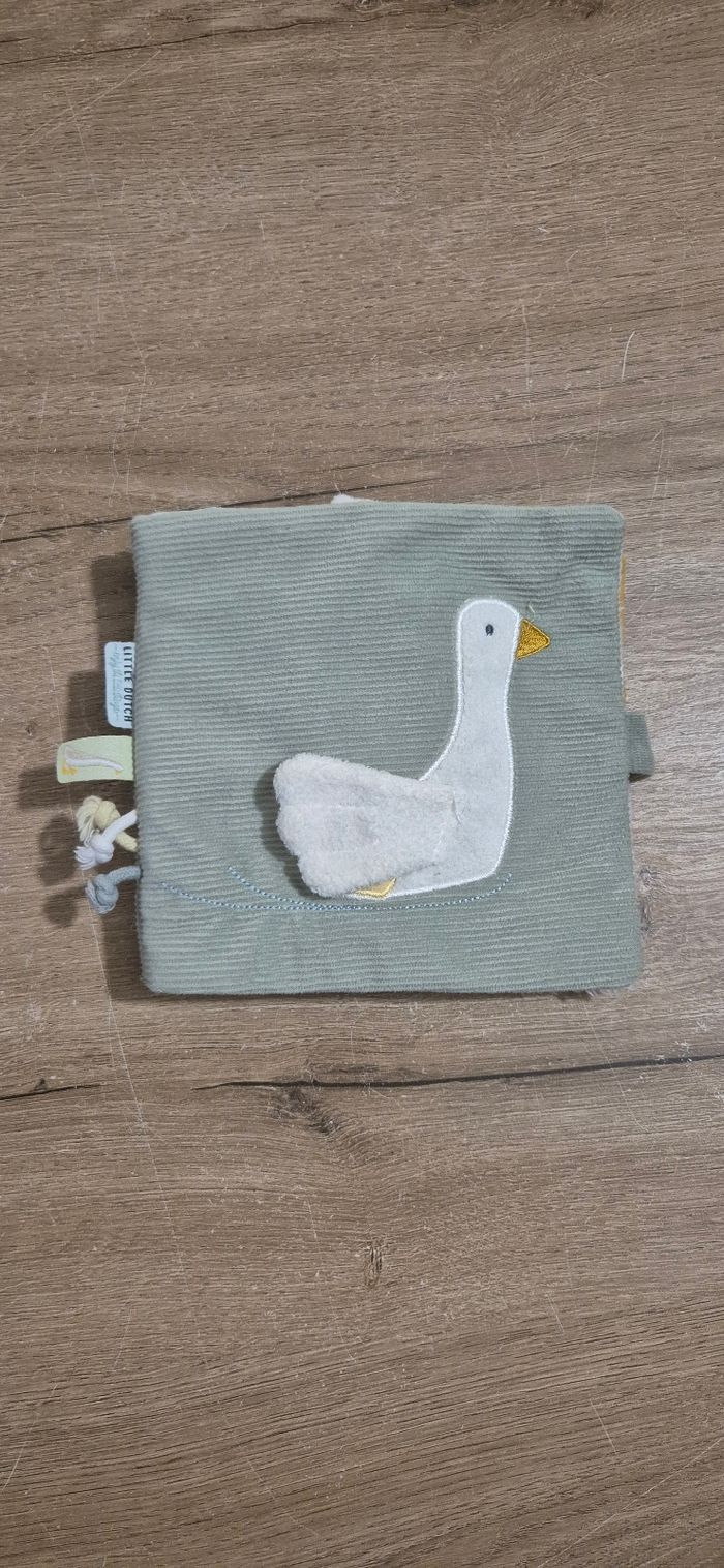 Livre d'activités en tissus Little Goose