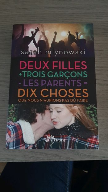 2 filles plus 3 garçons