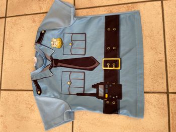 Teeshirt / déguisement policier 4-5ans