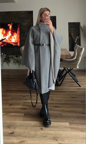 Veste cape vendu avec la ceinture