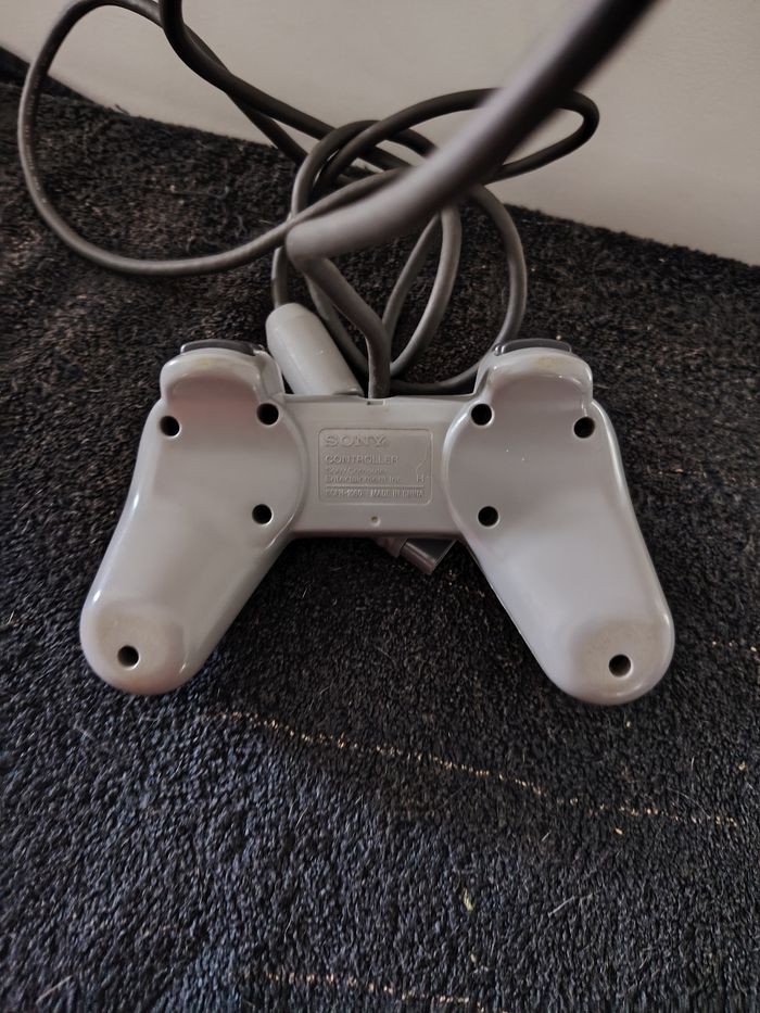 Manette ps1 - photo numéro 4
