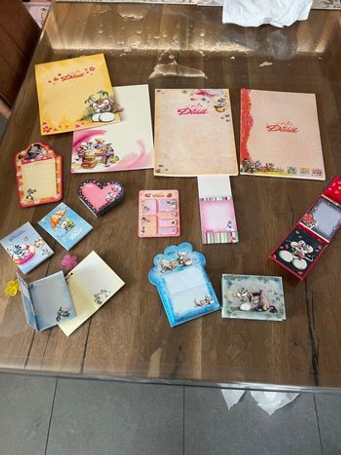 Lots de feuilles Diddl le prix n’est pas exacte faite moi votre liste ! - photo numéro 2