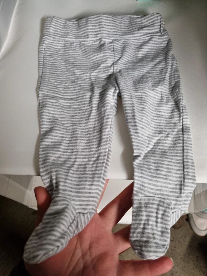 Ensemble de vêtements 1 mois, taille 54/56 - photo numéro 2