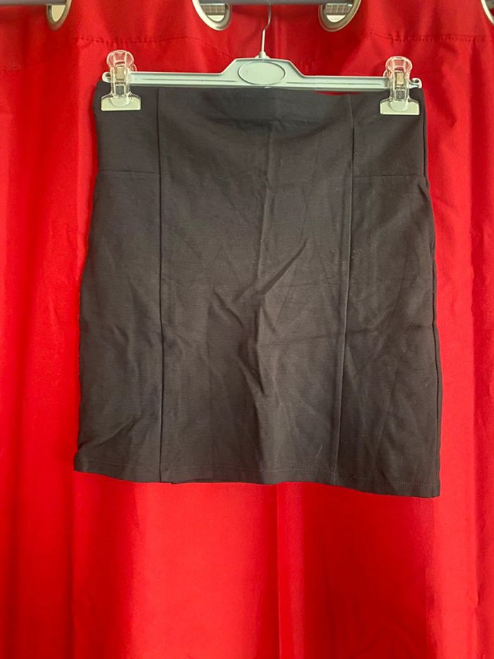 Jupe courte - photo numéro 4