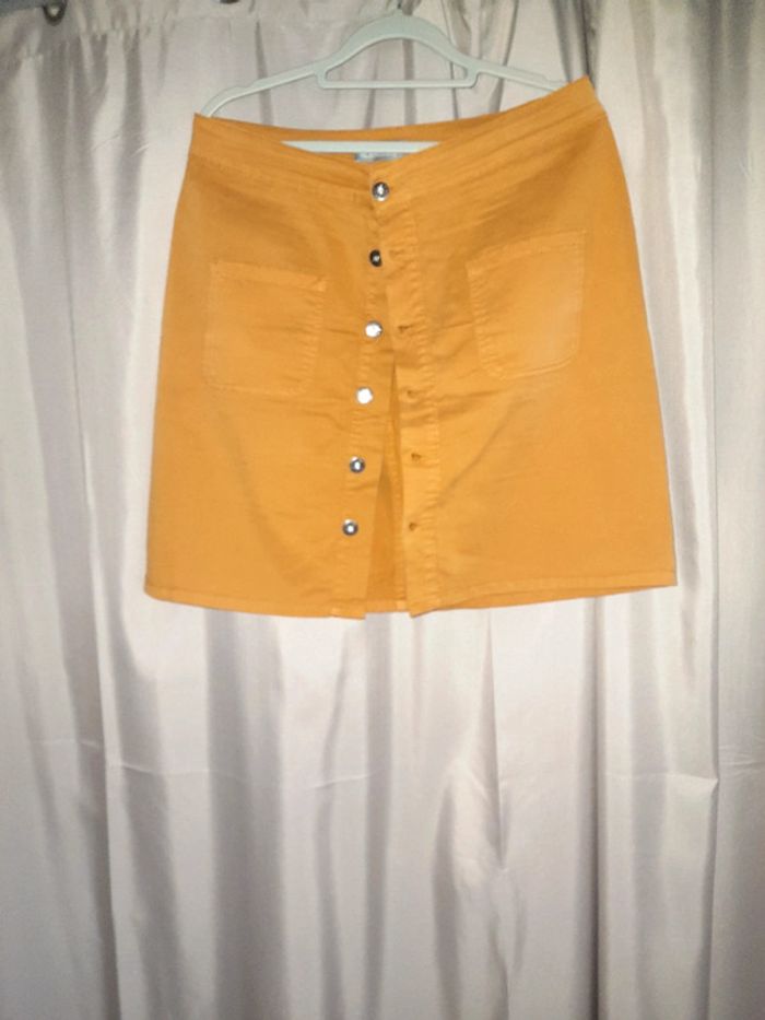 Jupe courte - photo numéro 4