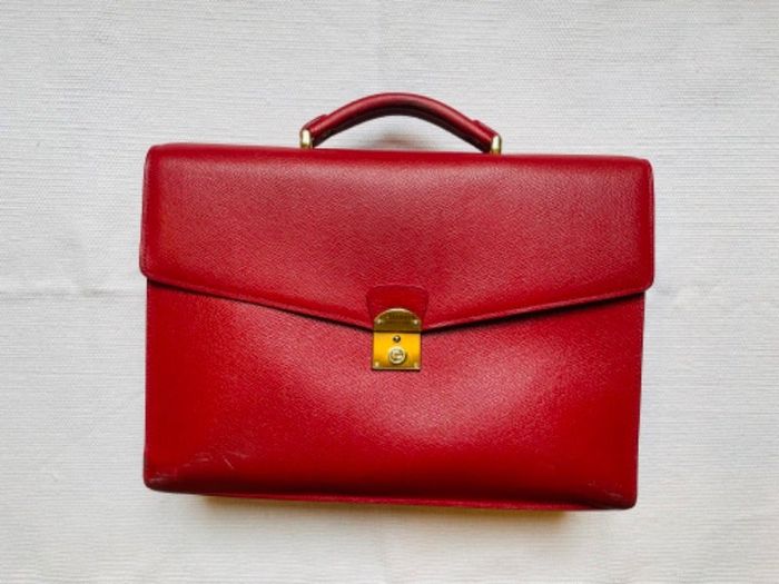 Cartable en cuir rouge grainé Le Tanneur