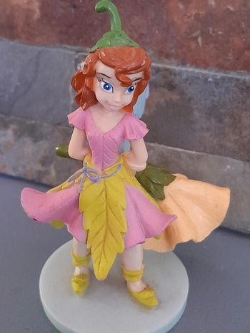 Figurine Princesse Disney. C Paris