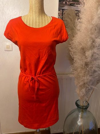 Robe courte rouge