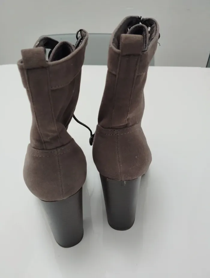 Bottines taille 39 - photo numéro 3