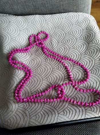 Collier fantaisie long rose