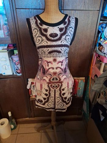 Robe avec poches taille 2